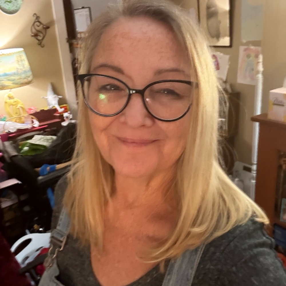 Meet your Posher, Jeanie